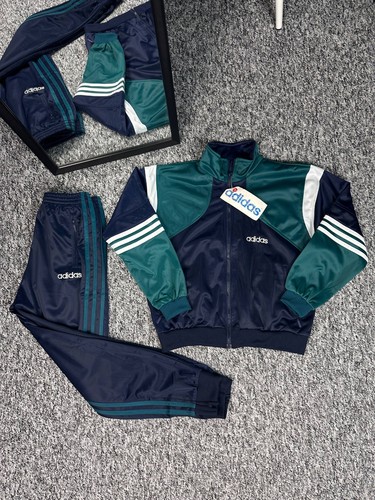 Giacca pantaloni tuta - e,